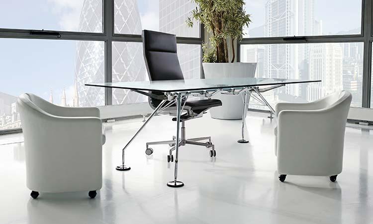 Bureau haut de gamme Nomos conçu par Norman Foster pour France Bureau