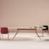 Chaise design légère, dossier bois galbé et assise confortable en tissu, usage professionnel, gamme Barbiano - France Bureau