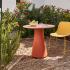 Table ronde avec pied conique, plateau compact en stratifié, design épuré, gamme Medina Round - France Bureau