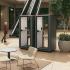 Cabine acoustique Tablium pour bureau avec isolation phonique et aménagement intérieur intégré
