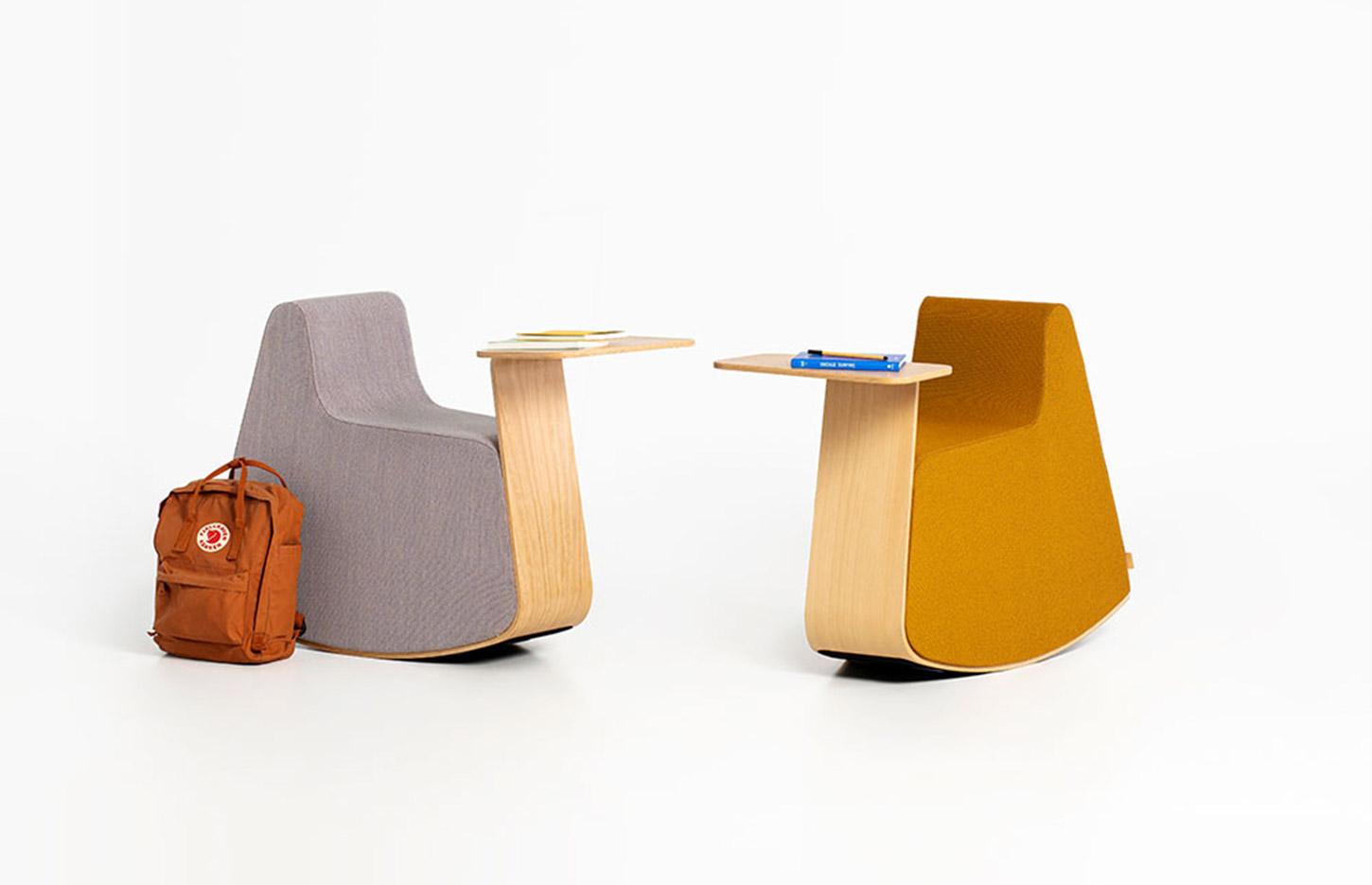 Pouf basculant rembourré en tissu avec tablette en bois - Gamme Vaccarès - France Bureau