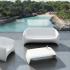Ensemble canapé fauteuil table extérieur terrasse en polyéthylène blanc avec coussin d\'assise, gamme Vanda - France Bureau