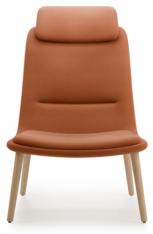 Fauteuil lounge Dolent terracotta, dossier haut et piétement bois quatre pieds
